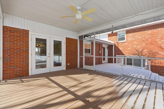 1703 OAKWOOD CT, Columbia, MO 65203