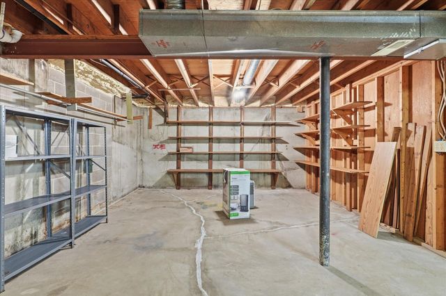 1703 OAKWOOD CT, Columbia, MO 65203