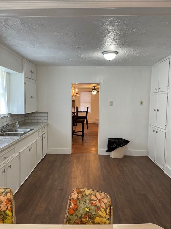 405 Woodrow Jackson Drive, Navasota, TX 77868 — photo 3