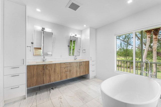 11847 Pebblewood Drive, Wellington, FL 33414