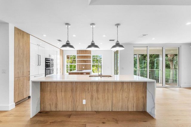 11847 Pebblewood Drive, Wellington, FL 33414