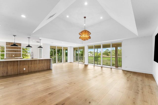 11847 Pebblewood Drive, Wellington, FL 33414