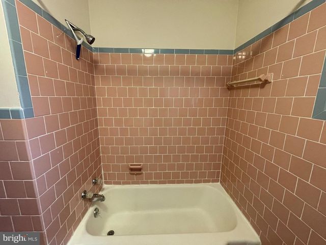 1806 HOLLAND ST, Cumberland, MD 21502