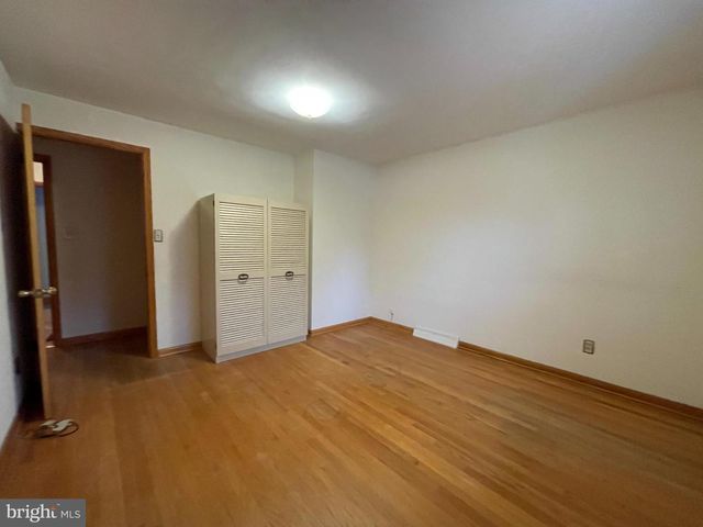 1806 HOLLAND ST, Cumberland, MD 21502