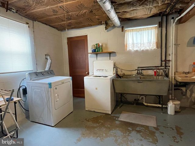 1806 HOLLAND ST, Cumberland, MD 21502