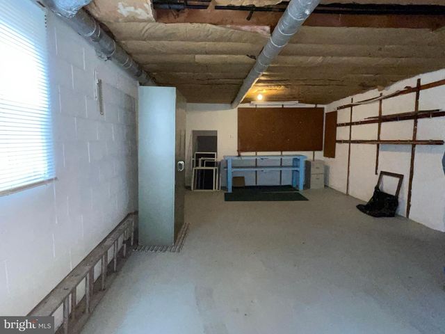 1806 HOLLAND ST, Cumberland, MD 21502