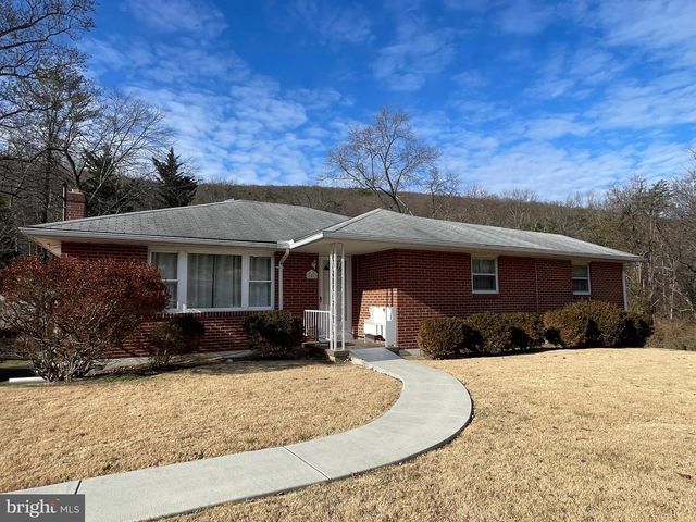 1806 HOLLAND ST, Cumberland, MD 21502