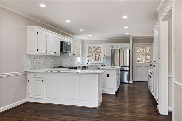 315 Lucinda Court NW, Marietta, GA 30064