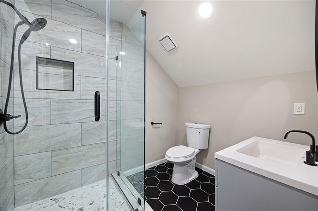 315 Lucinda Court NW, Marietta, GA 30064