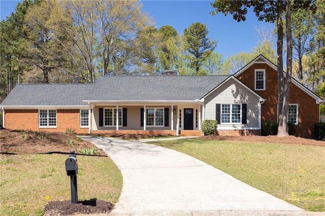 315 Lucinda Court NW, Marietta, GA 30064