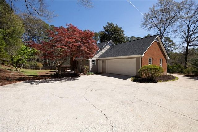 315 Lucinda Court NW, Marietta, GA 30064