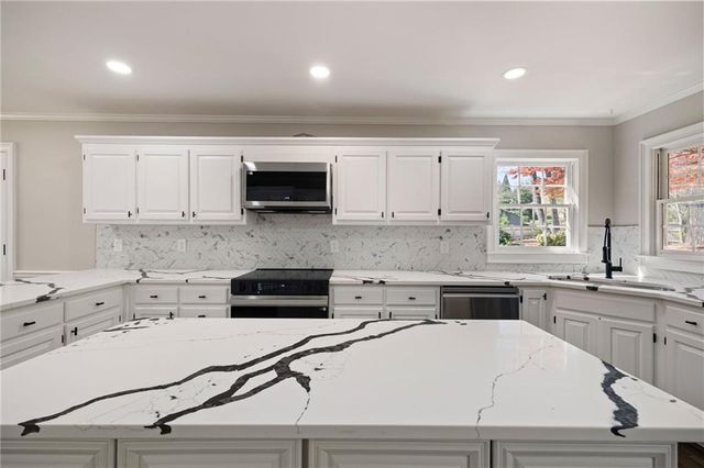 315 Lucinda Court NW, Marietta, GA 30064