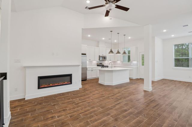 26265 E Outrider Banks Circle, Montgomery, TX 77316