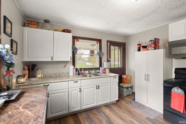 4371 N 4th Street, Dubois, IN 47527