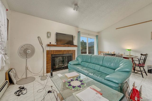 3660 Suncrest Court, Colorado Springs, CO 80906