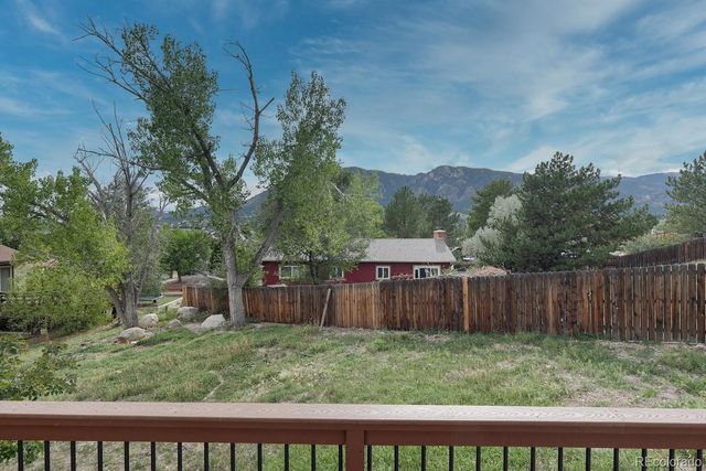 3660 Suncrest Court, Colorado Springs, CO 80906
