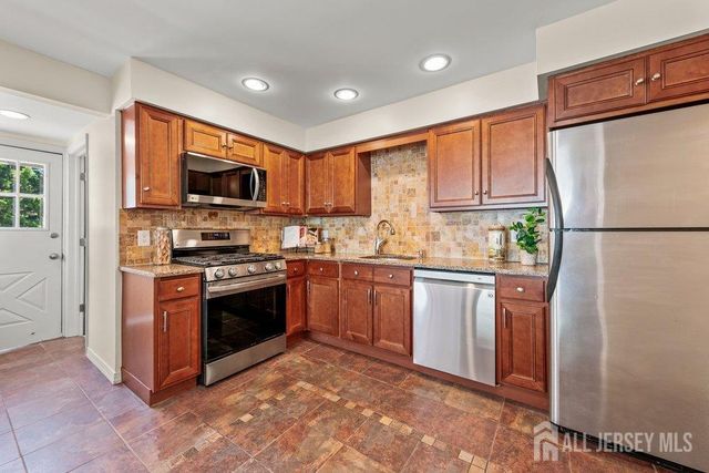 5 Center Street A, Edison, NJ 08817