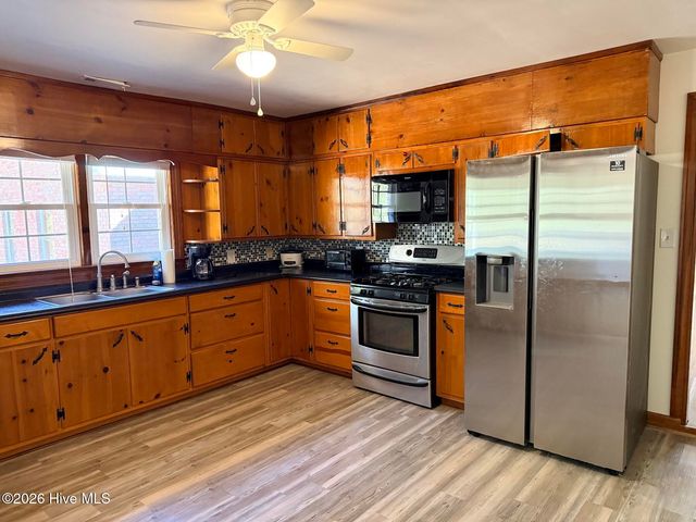 19 Wilkins Road, Belhaven, NC 27810