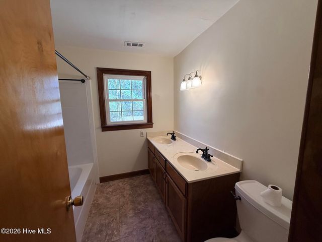 19 Wilkins Road, Belhaven, NC 27810