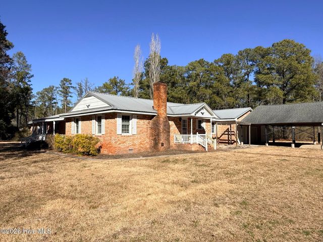 19 Wilkins Road, Belhaven, NC 27810