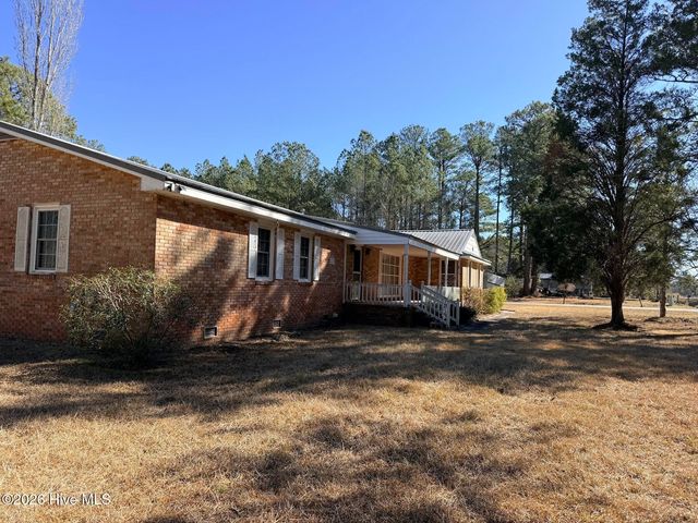 19 Wilkins Road, Belhaven, NC 27810