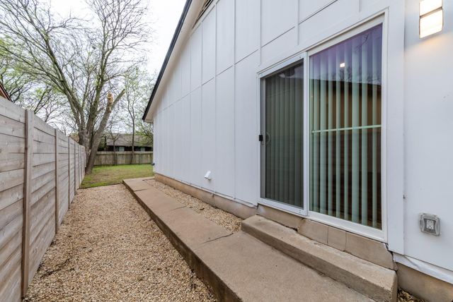 1205 Dobie DR A, Austin, TX 78753