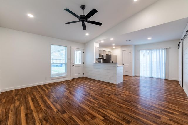 1205 Dobie DR A, Austin, TX 78753