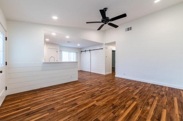 1205 Dobie DR A, Austin, TX 78753