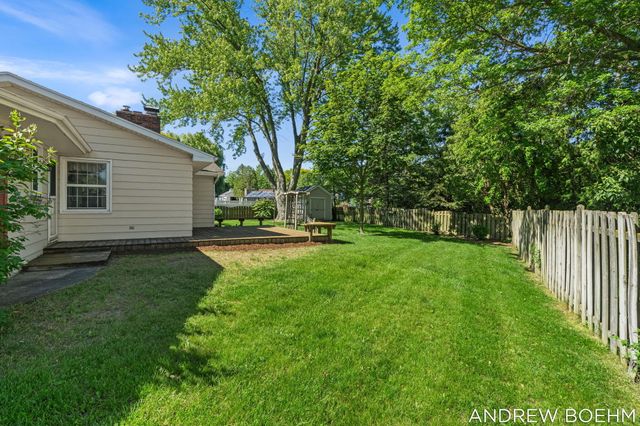 164 Euna Vista Drive, Holland City, MI 49423