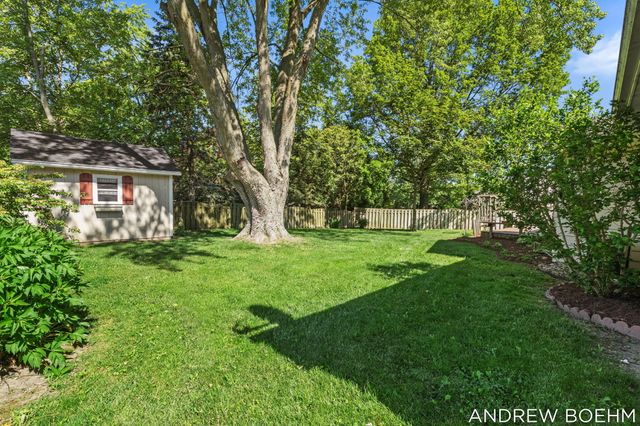 164 Euna Vista Drive, Holland City, MI 49423