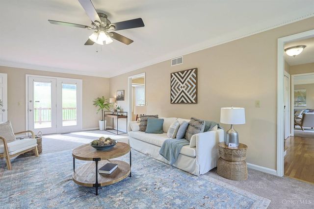 3020 Cooperhill Drive, Evendale, OH 45241