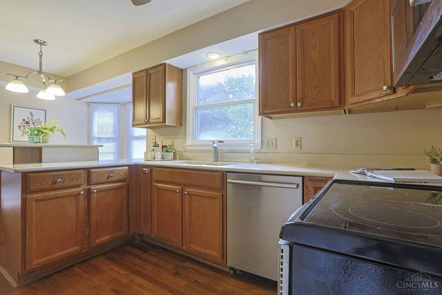 3020 Cooperhill Drive, Evendale, OH 45241