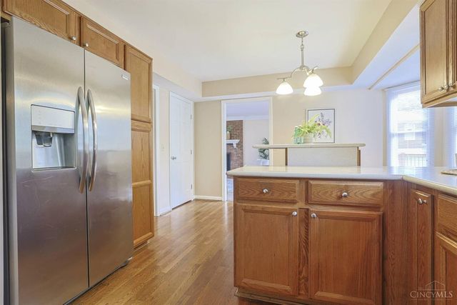 3020 Cooperhill Drive, Evendale, OH 45241