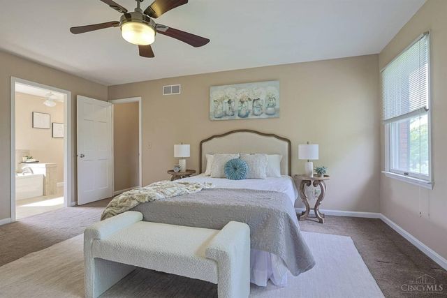 3020 Cooperhill Drive, Evendale, OH 45241