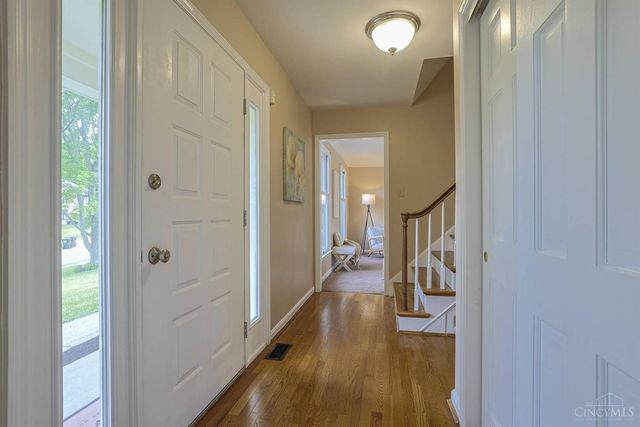 3020 Cooperhill Drive, Evendale, OH 45241