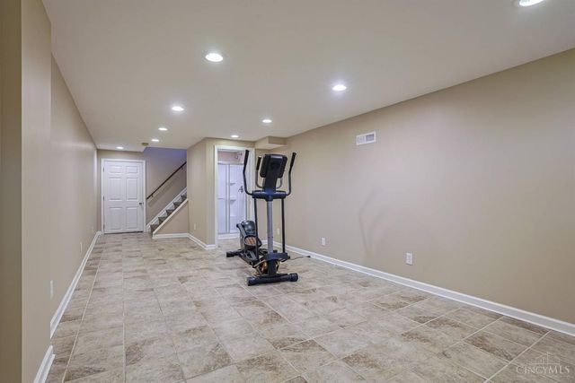 3020 Cooperhill Drive, Evendale, OH 45241