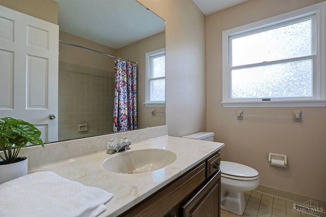 3020 Cooperhill Drive, Evendale, OH 45241