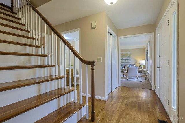 3020 Cooperhill Drive, Evendale, OH 45241
