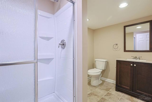 3020 Cooperhill Drive, Evendale, OH 45241