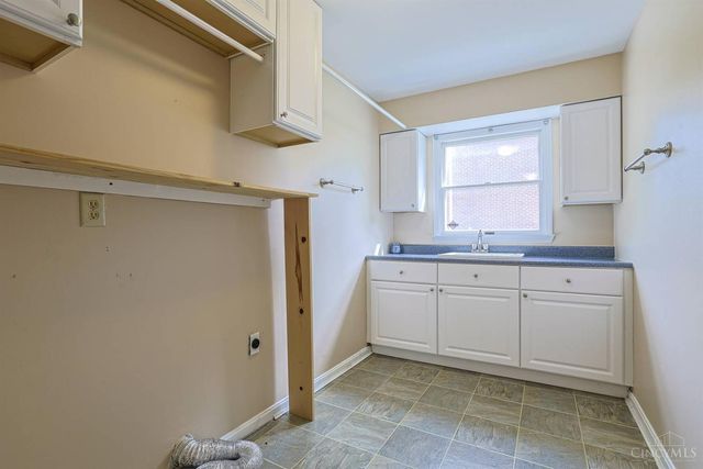 3020 Cooperhill Drive, Evendale, OH 45241