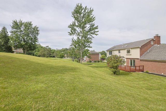 3020 Cooperhill Drive, Evendale, OH 45241