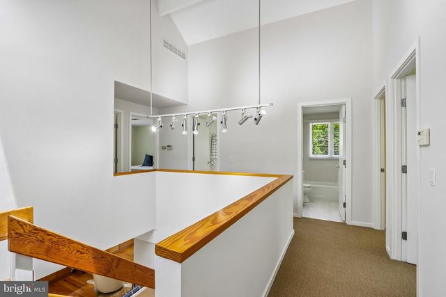 1673 PAPER MILL RD, Jenkintown, PA 19046
