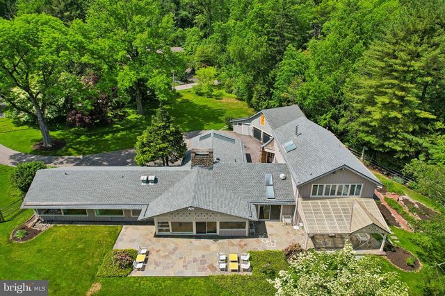 1673 PAPER MILL RD, Jenkintown, PA 19046