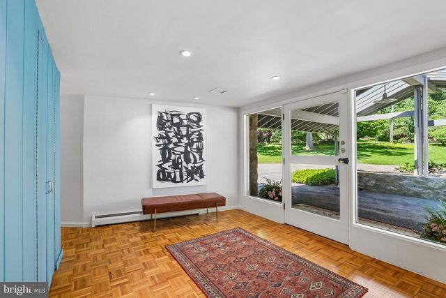 1673 PAPER MILL RD, Jenkintown, PA 19046