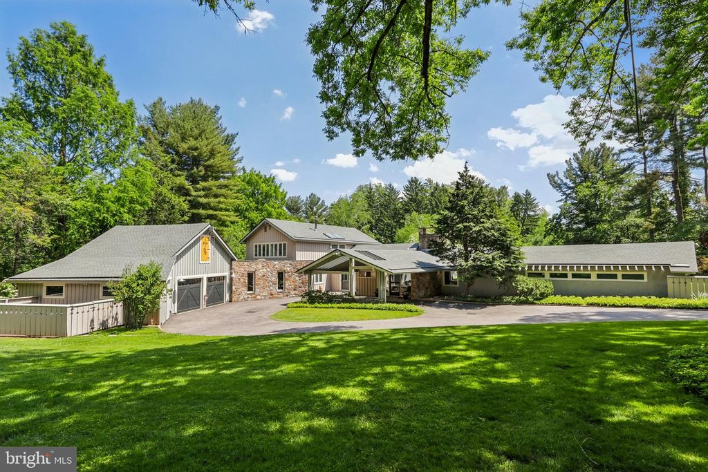 1673 PAPER MILL RD, Jenkintown, PA 19046