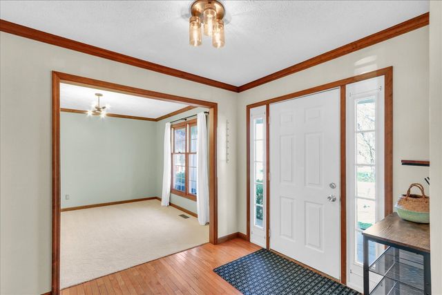 2807 Willow Bend Road, Champaign, IL 61822