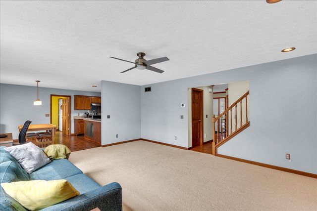 2807 Willow Bend Road, Champaign, IL 61822