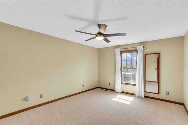 2807 Willow Bend Road, Champaign, IL 61822