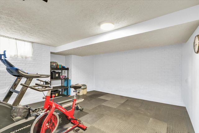 2807 Willow Bend Road, Champaign, IL 61822