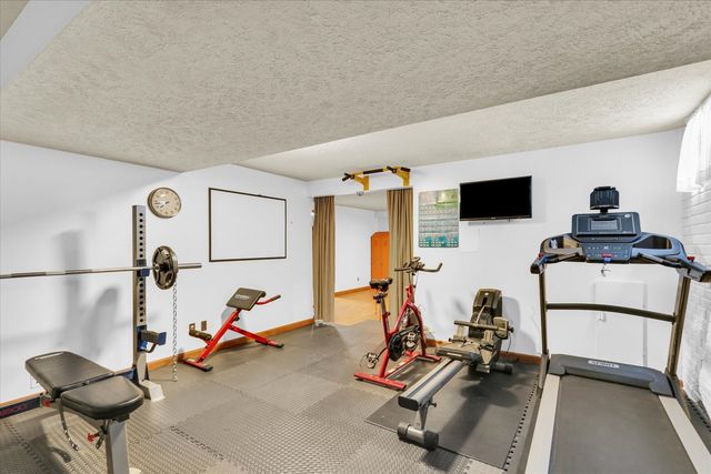 2807 Willow Bend Road, Champaign, IL 61822